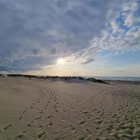 Near The Beach, Cleaning Included Daire